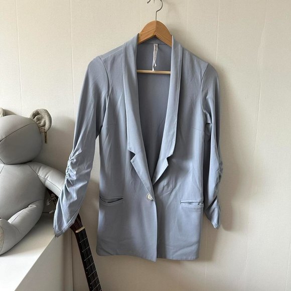 Light blue button up blazer with ruched sleeves - Picture 2 of 8